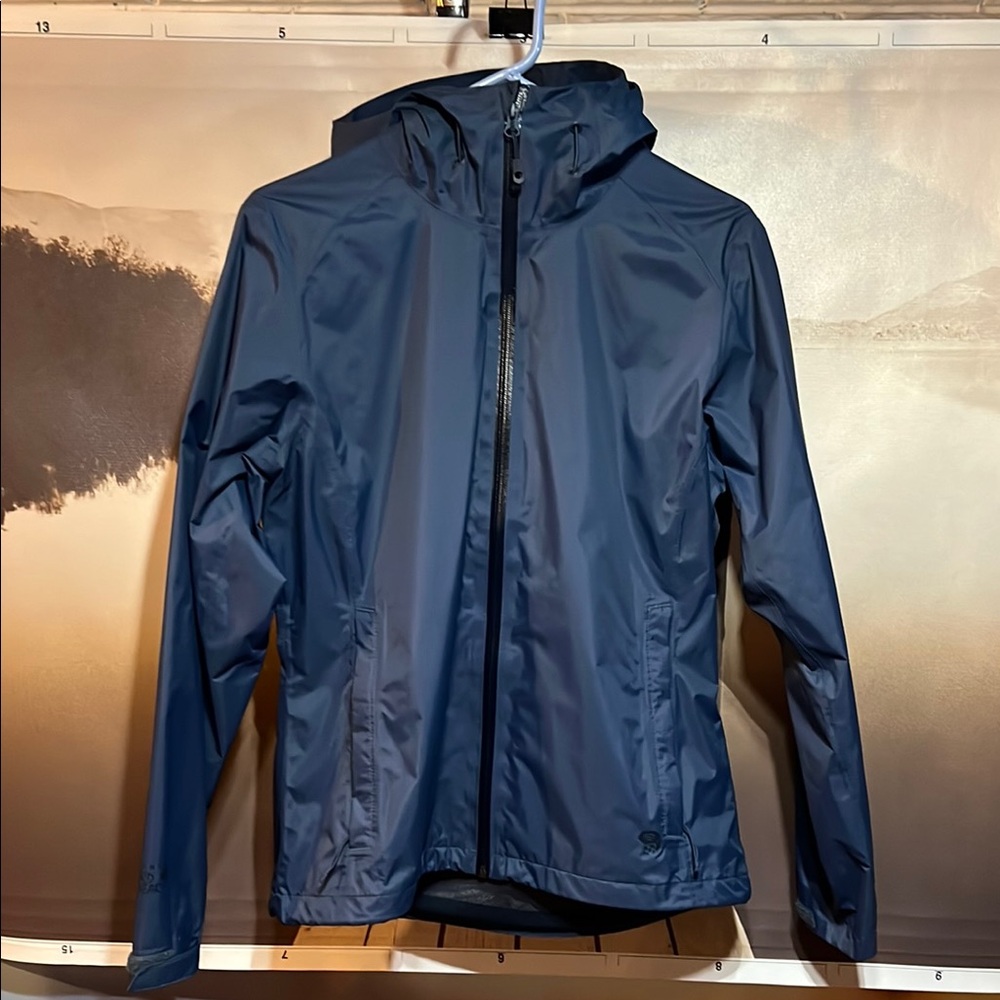 Women’s Mountain Hardwear Navy Blue Jacket